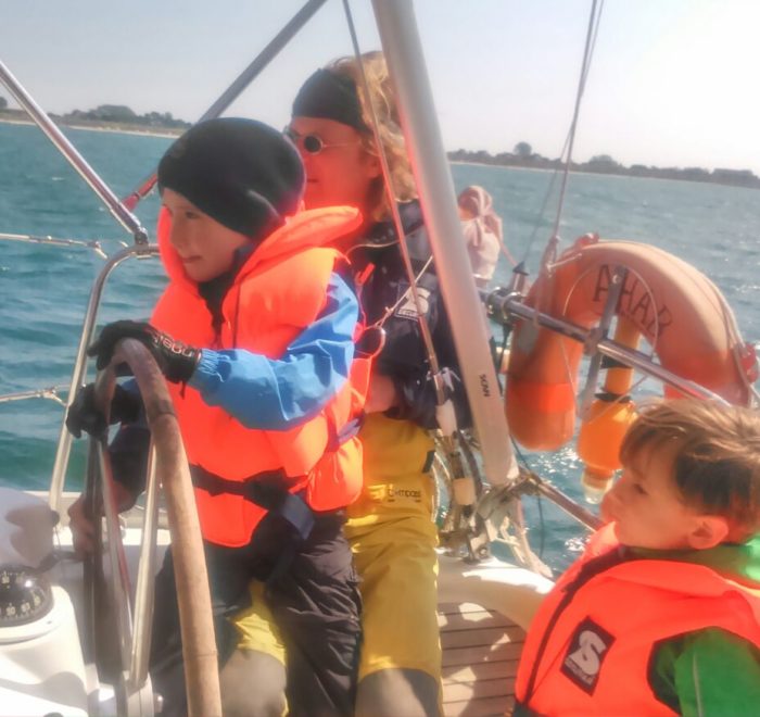 Familientörn. Segeltörn mit Kindern