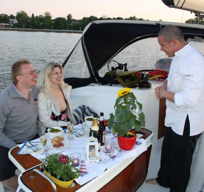 Abendessen Stralsund. Besonderes Erlebnis Stralsund. Segeltörn und Essen