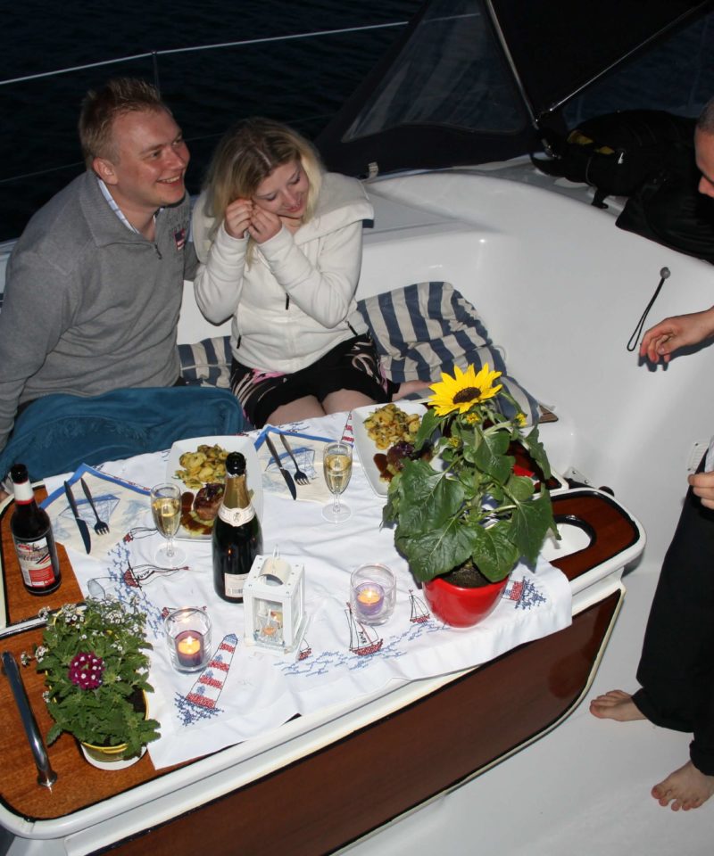 Abendessen Stralsund. Besonderes Erlebnis Stralsund. Segeltörn und Essen
